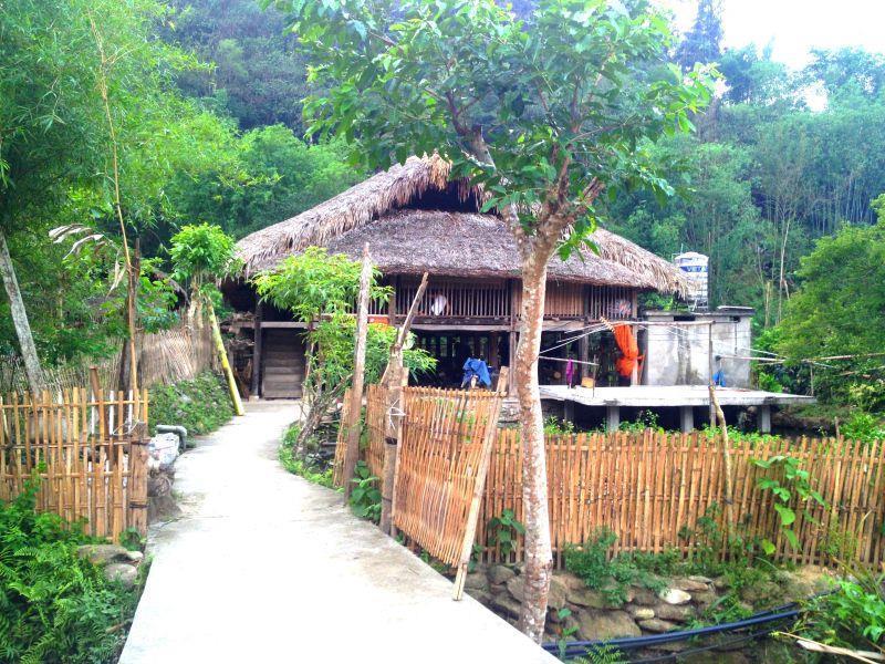 Thon Tha Tay Stilt House Apartamento Ha Giang Exterior foto